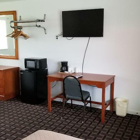 Budget Inn Breezewood Buitenkant foto